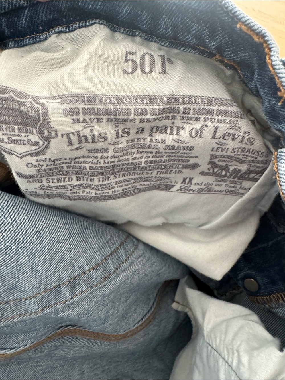 Levi’s 501 Original Fit Classic Jeans (2018) - Picture 5 of 7